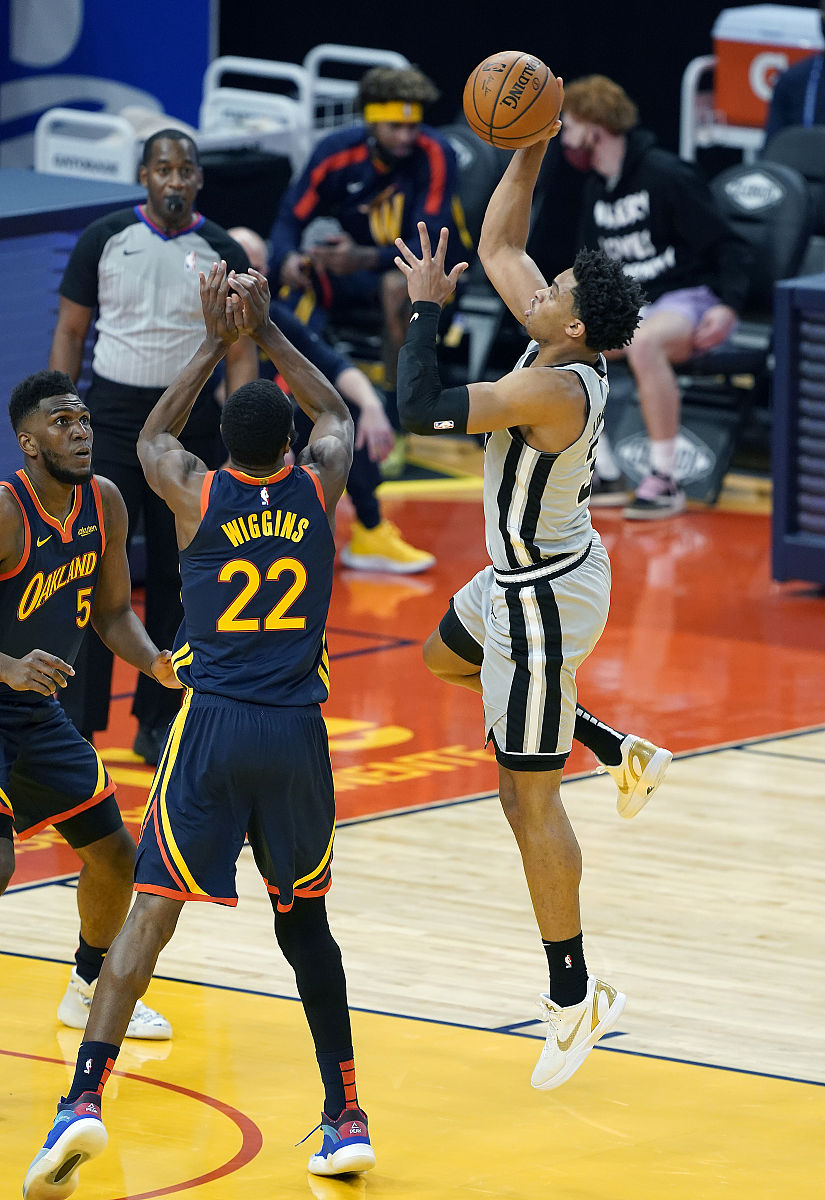 王者竞猜官网 -加时末段尤文图斯备战CBA常规赛，篮板制胜细节曝光，话题不断，球探报告显示潜力(尤文图斯对斯图加特)