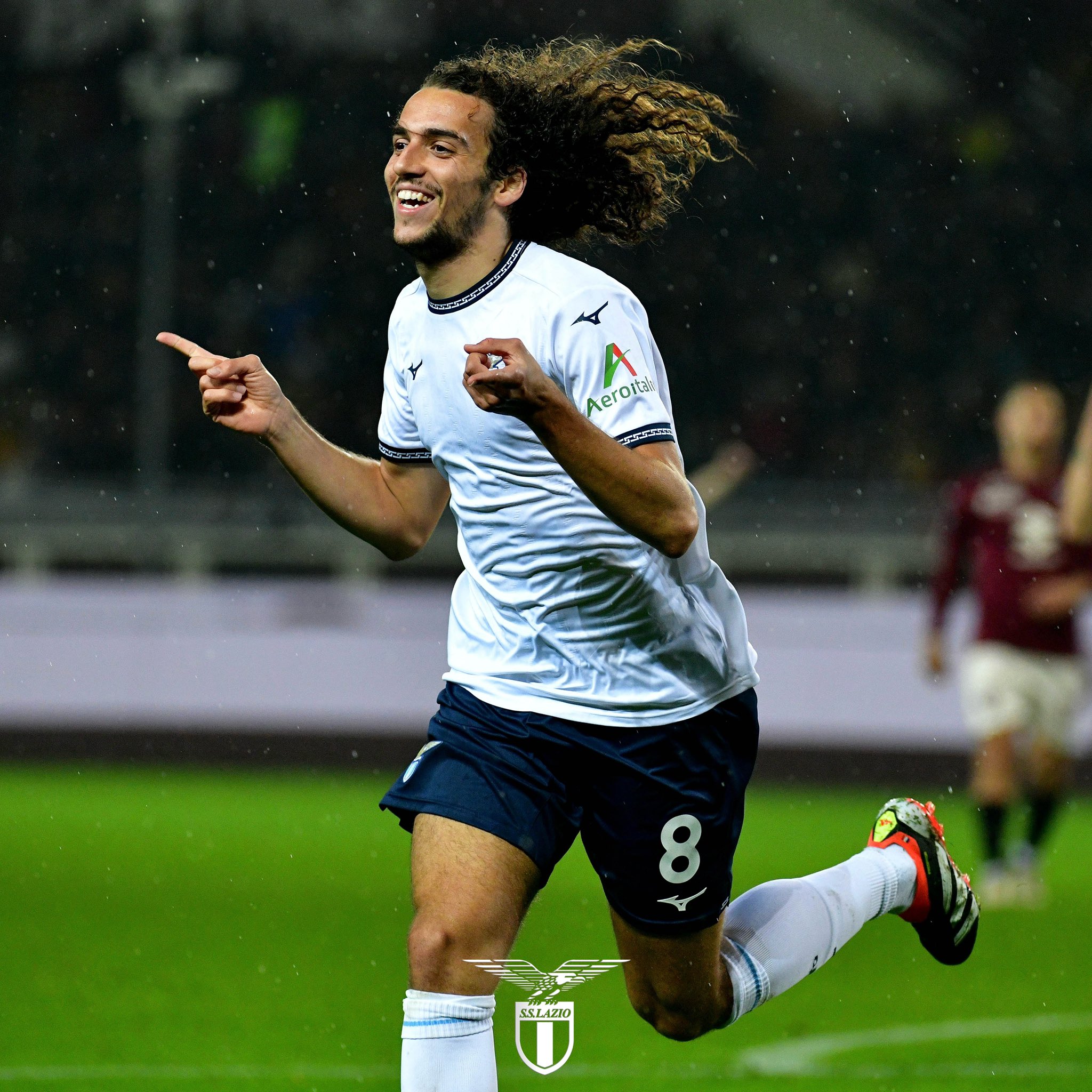 王者竞猜 -关于赛地聚焦——法国杯转会期热度飙升；阿贾克斯调整名单；引发热议；赛季目标并未改变的信息