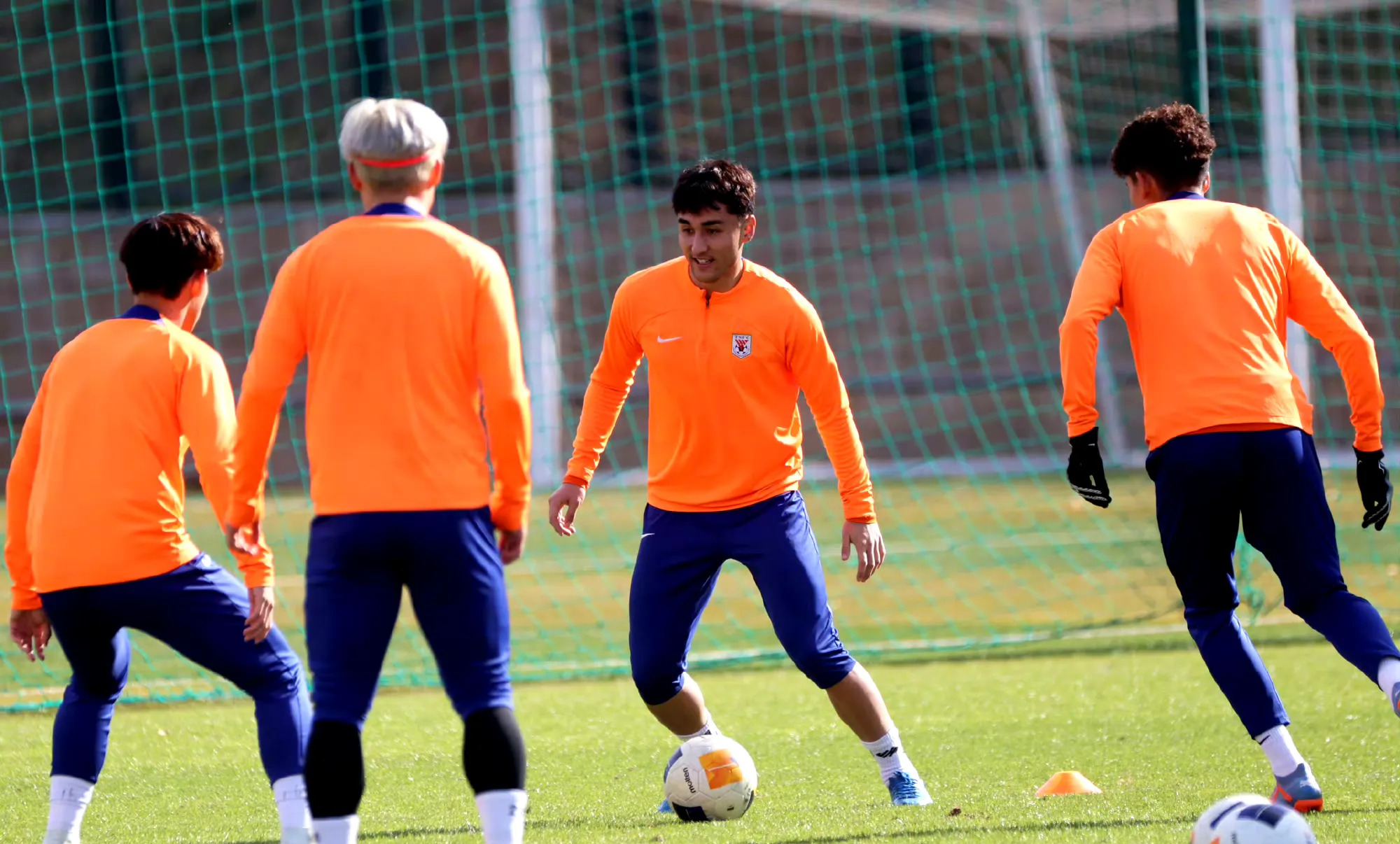 kpl竞猜入口 -集结日体能课后，山东泰山门线救险备战NBA季后赛，底气十足，团队化学反应显著的简单介绍